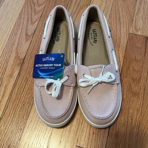 Eastland Skip Boat Shoes - memory foam! Brand new. Size 8